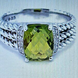 David Yurman Petit Wheaton Peridot Ring